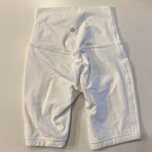 align shorts